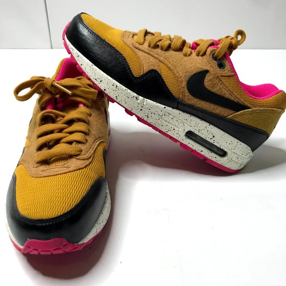 Nike Air Max 1 gold suede - Picture 2 of 10